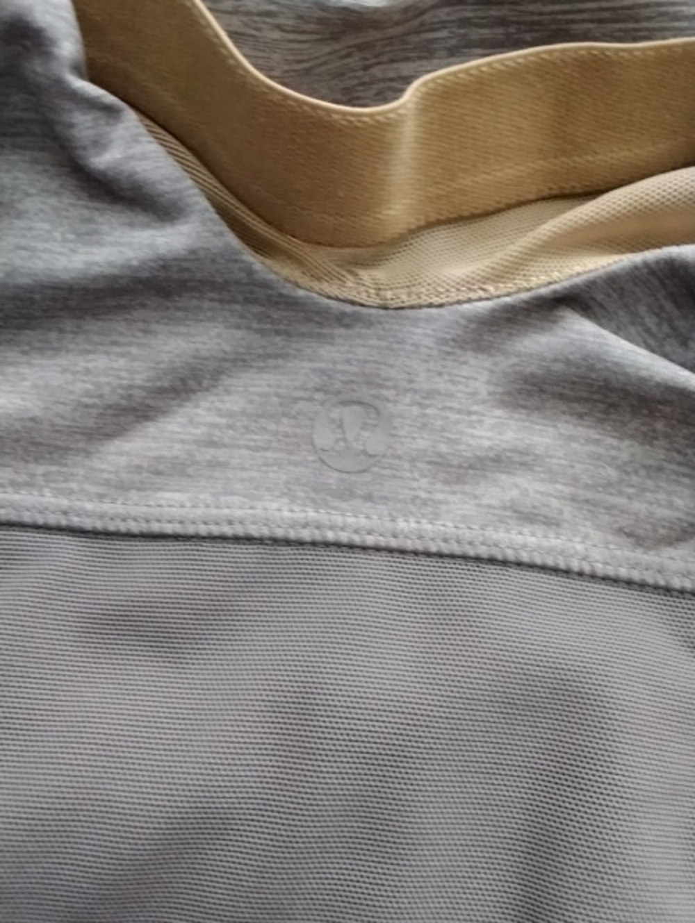 Lululemon Women’s Gray Scoop Neck Tank Top - Picture 5 of 6